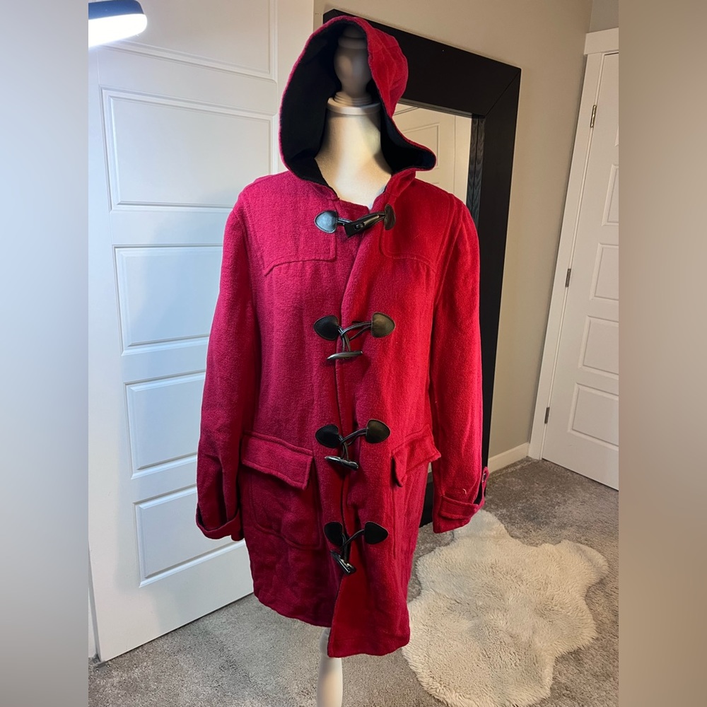 Charter’s Club Classic Wool Blend Duffle Coat. Red/Black Reversible, Size P/L